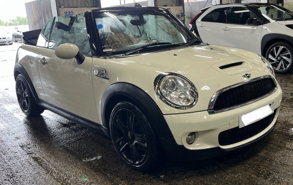Londonmini1's tweet image. We Never Stop.
En route to HQ
2010 Automatic 
Cooper S
Convertible 
One Owner
Low Mileage
Full Details:LondonMini.net
#Mini
#Sell
#Buy
#Summer
#WeDeliver
#TheBestMinis