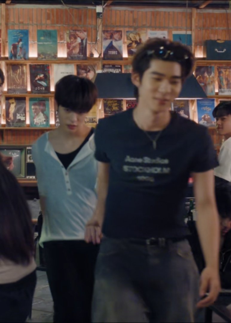 ⤷ ゛𝒏𝒐𝒓𝒏𝒐𝒐𝒏 ˎˊ˗🧃🍒 tweet media