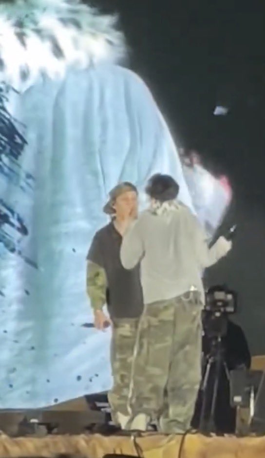 megshi ; 💫🪐🍎💚🖤 tweet media