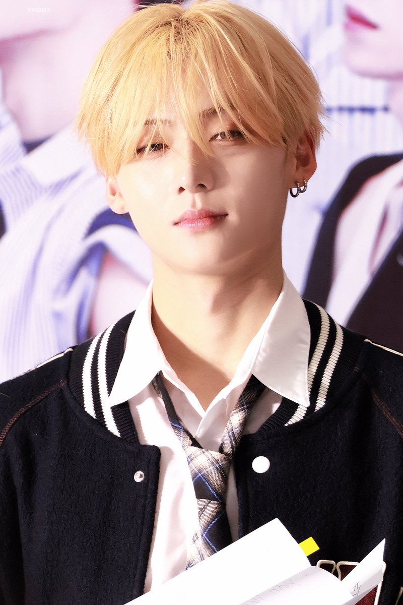 빵 tweet media