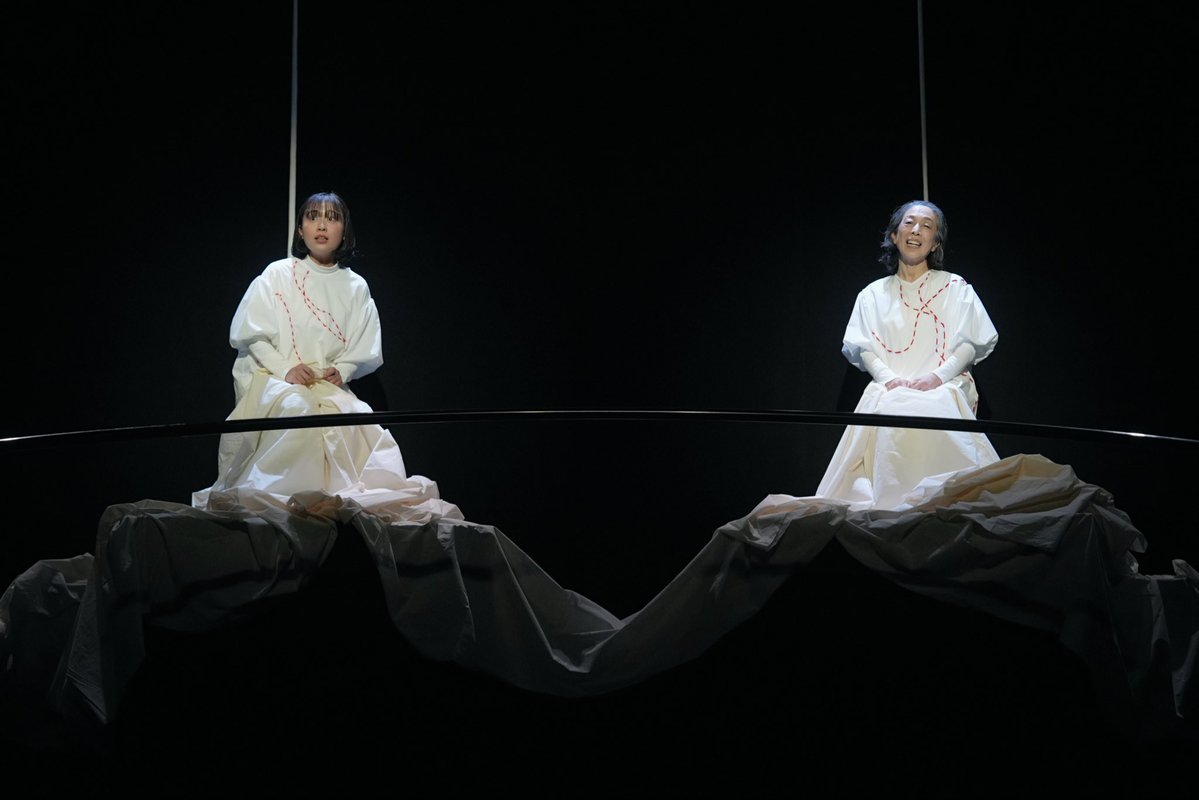 🟨⬜️🟨　東京公演 終演御礼　🟨⬜️🟨

iaku『粛々と運針』
東京での全公演を無事に終えることができました。

ご来場ご感想ありがとうございます！
励みになります。

あとは1公演、新潟での上演を残すのみとなりました。初めての新潟なのでとても楽しみです。

撮影　堀川高志

#iaku
#粛々と運針