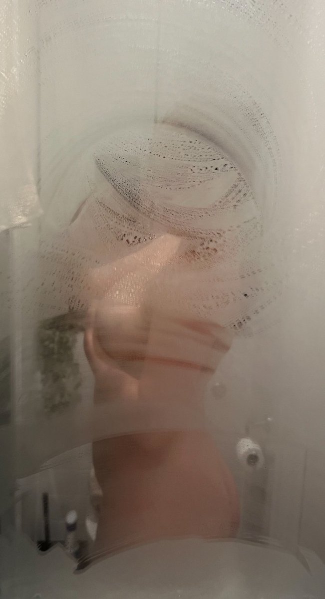 hornyypr1nc3ss's tweet image. freshly showered and dripping wet 💦 

#curvy #bigtits #teen #nsfwtwt #sellingcontent #onlyfans