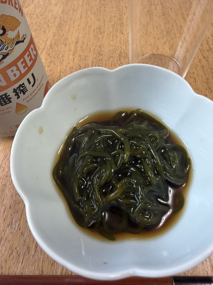 よこやん tweet media