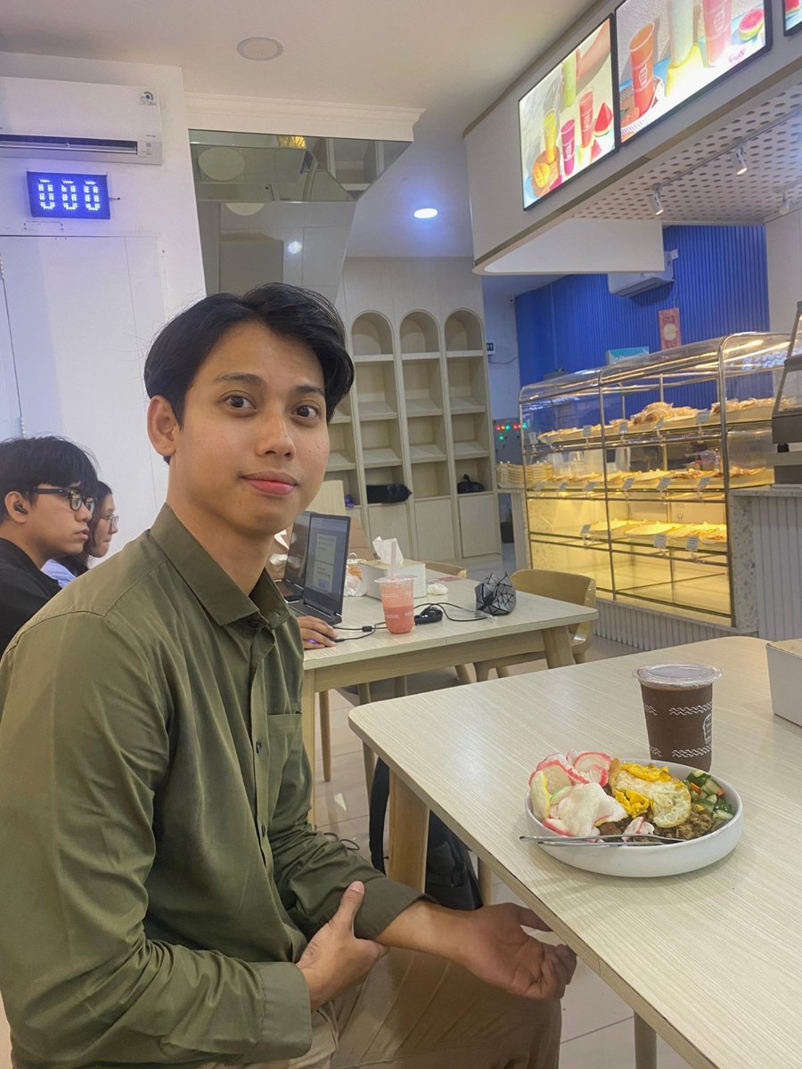 ± 3 bulan naik 5kg (61-66kg)

Kelebihan :
1. Otot lebih pump
2. Wajah lebih firm
3. Kulit lebih fresh
4. Ngurangin brain fog
5. boost fokus dan mental clarity