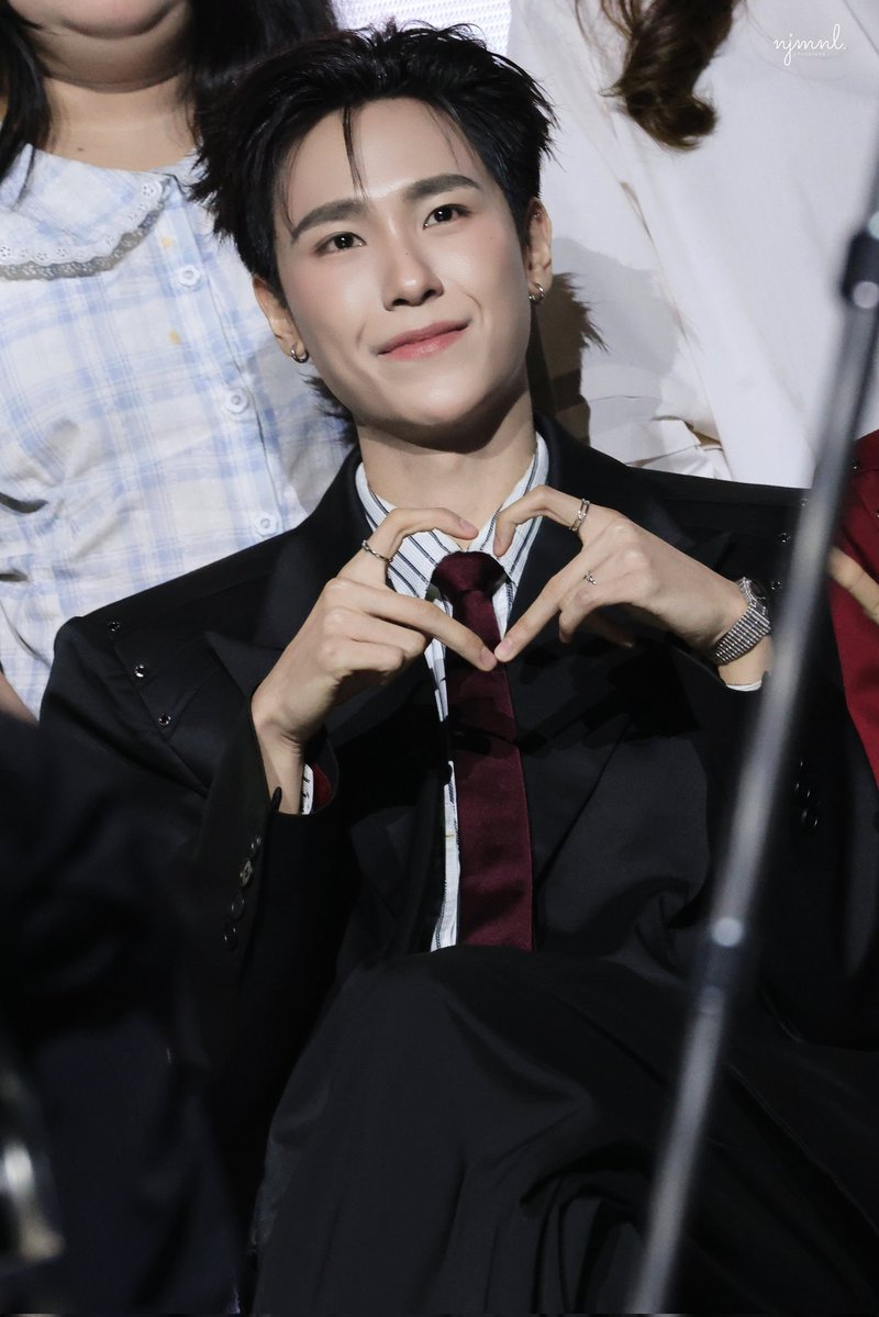 thursfeb˚ ◡̎ ft. แม่น้องทิม tweet media