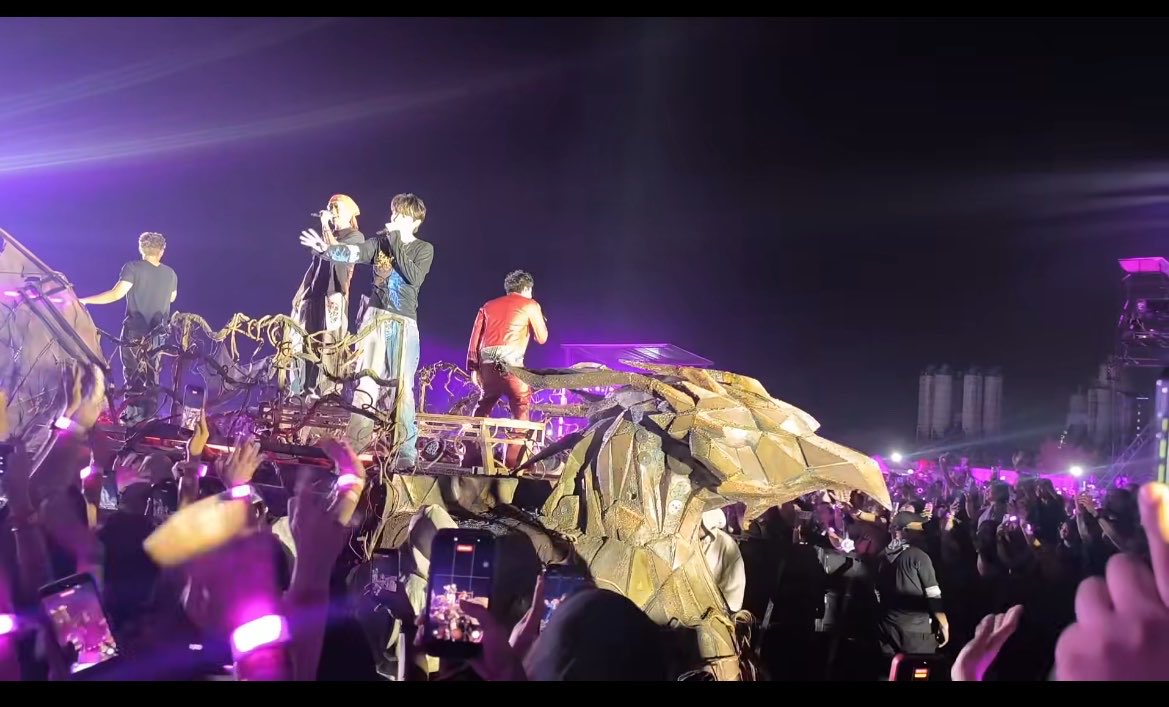 🍭sheena🐣☀️ tweet media