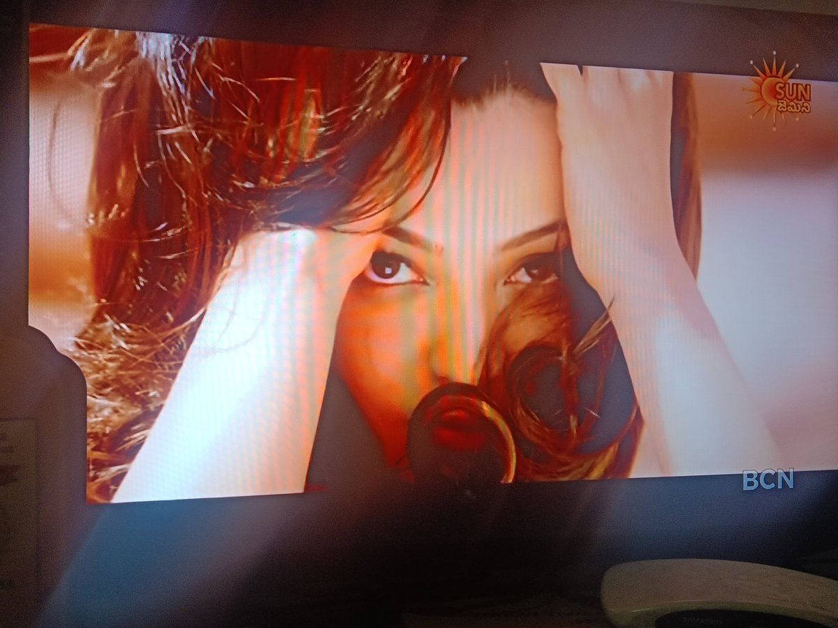 nandukajalfan's tweet image. Sunday's Happiness 😘
Govindudu andarivadele now streaming on gemini ❤️🫶
@MsKajalAggarwal #KajalAggarwal