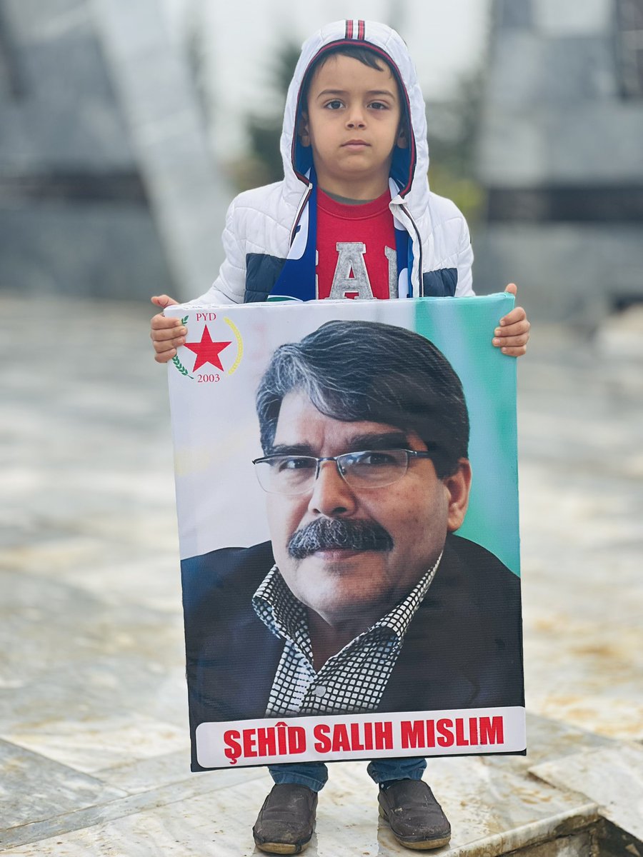 Özgür Avzem tweet media