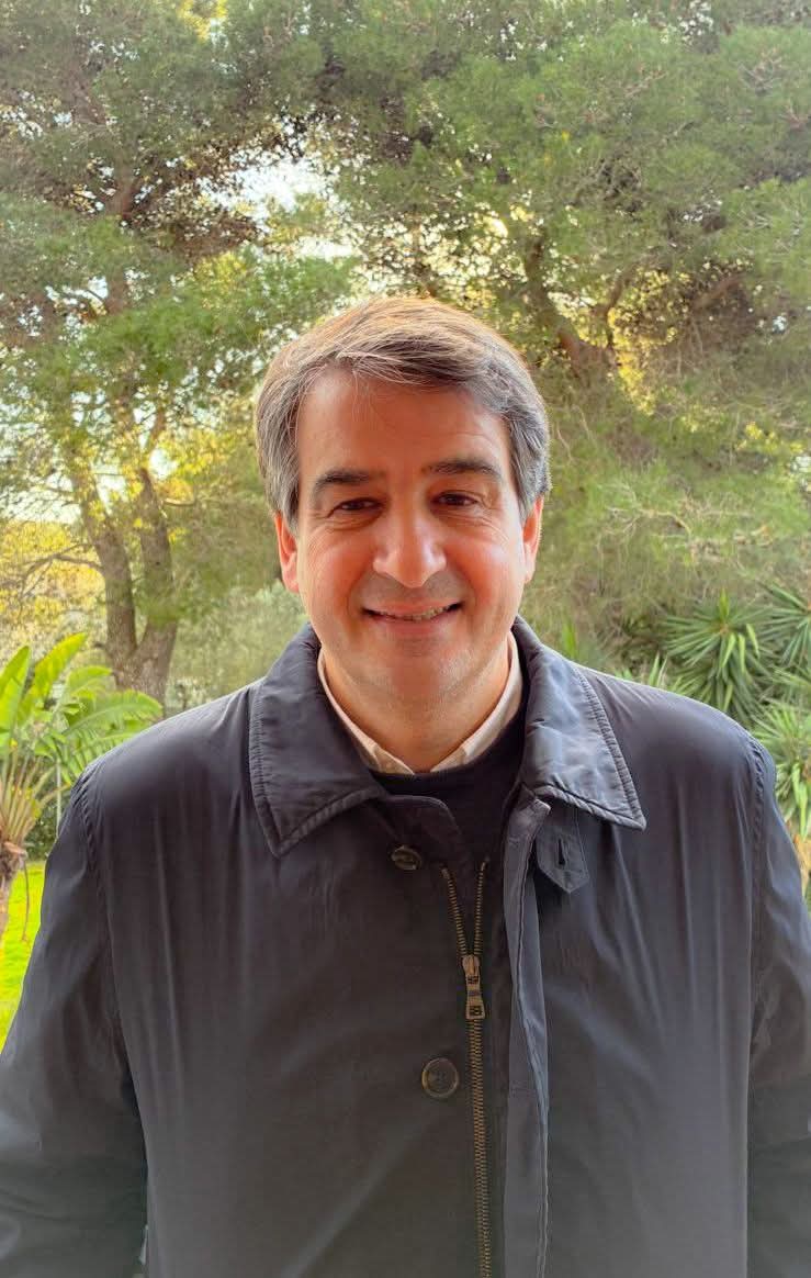 RaffaeleFitto's tweet image. 🇪🇺Da domani sarò a #Bruxelles.
Mercoledì avremo un'importante riunione del collegio dei commissari e poi sarò in missione in Irlanda🇮🇪.
Vi terrò informati. Buona domenica.

🇬🇧 From tomorrow I will be in #Brussels. On Wednesday we will have an important meeting of the College of