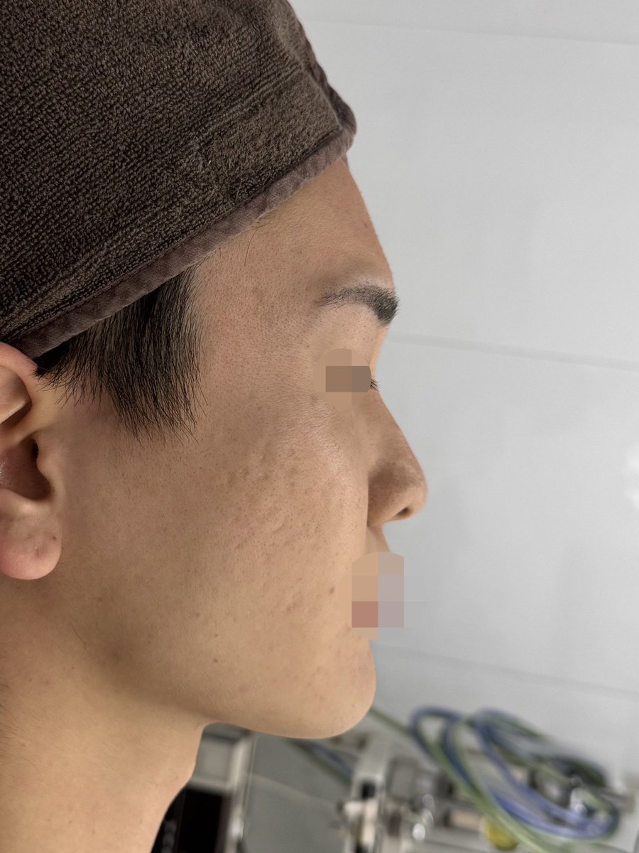 にょん tweet media