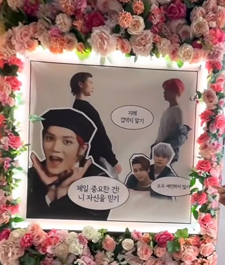 น่ารักมาก โดยองมีการแกล้งสับขาหลอกบอกว่าจะส่งมา 2 วัน  สรุปวันที่ 2 เป็นจอห์นนี่ส่งมาเซอร์ไพร์สและมาหาเอง 

โดยอง: ยินดีต้อนรับกลับมานะ ยงยง ไอดอลที่ผ่านกรมมาแล้ว 

จอห์นนี่: อย่าเพิ่งกลัวอนาคต สิ่งที่สำคัญที่สุดคือเชื่อมั่นในตัวเอง !