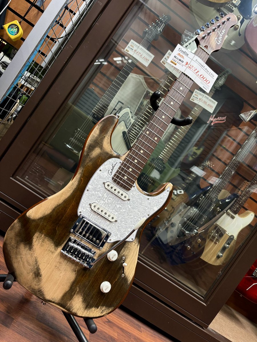 apollonmusic's tweet image. #Godin Session T-Pro LTD Kanyon Burst Hangoverが入荷！

手作業による仕上げが施された、ヴィンテージライクなルックスが特徴😎
ピックアップはSSH配列で、場面やジャンルを選ばずに活躍します！

こちらはB級特価での販売です！
特価理由は下記デジマートページをご参照ください👇