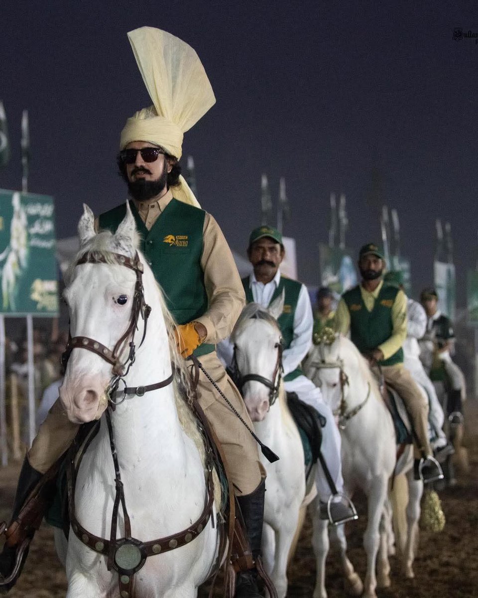 صاحبزادہ سلطان محمد علی صاحب کی قیادت میں ایکوئسٹرین اور ٹینٹ پیگنگ پاکستان میں ایک نئی لہر بن گئی ہے۔
International Tent Pegging Federation کے بورڈ میں انتخاب اس لہر کی عالمی منظوری ہے۔
مبارک ہو! ❤️♥️♥️♥️♥️♥️♥️

#SultanVicePresidentITPF
#SultanRisesAgain
#GreenFlagRisesAtITPF