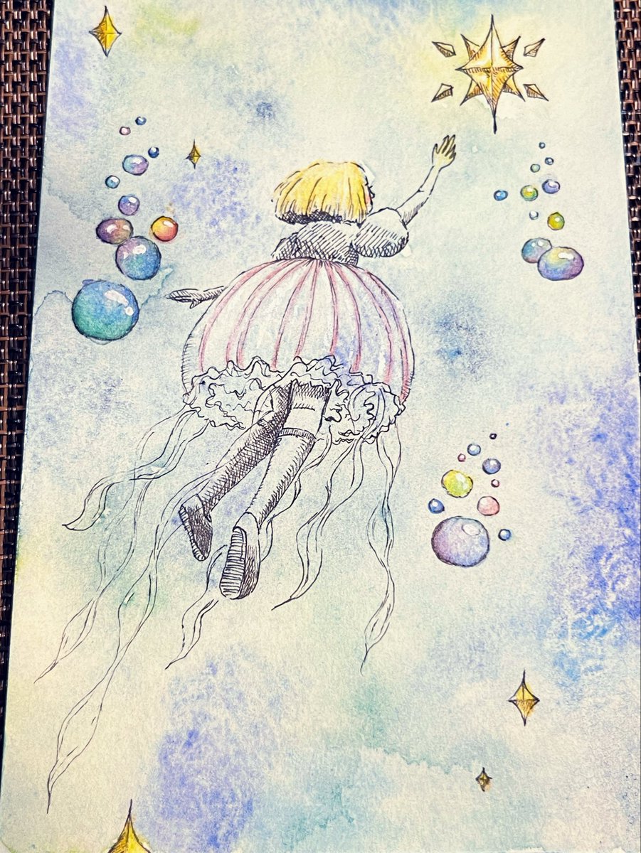 steamcat_mike's tweet photo. 新しい画材はテンション上がります！

…せっかくのクリーム色の紙、殆ど塗ってしまってわからないけど…

#アナログイラスト 
#水彩 
#ポストカード https://t.co/VudALzQHCs