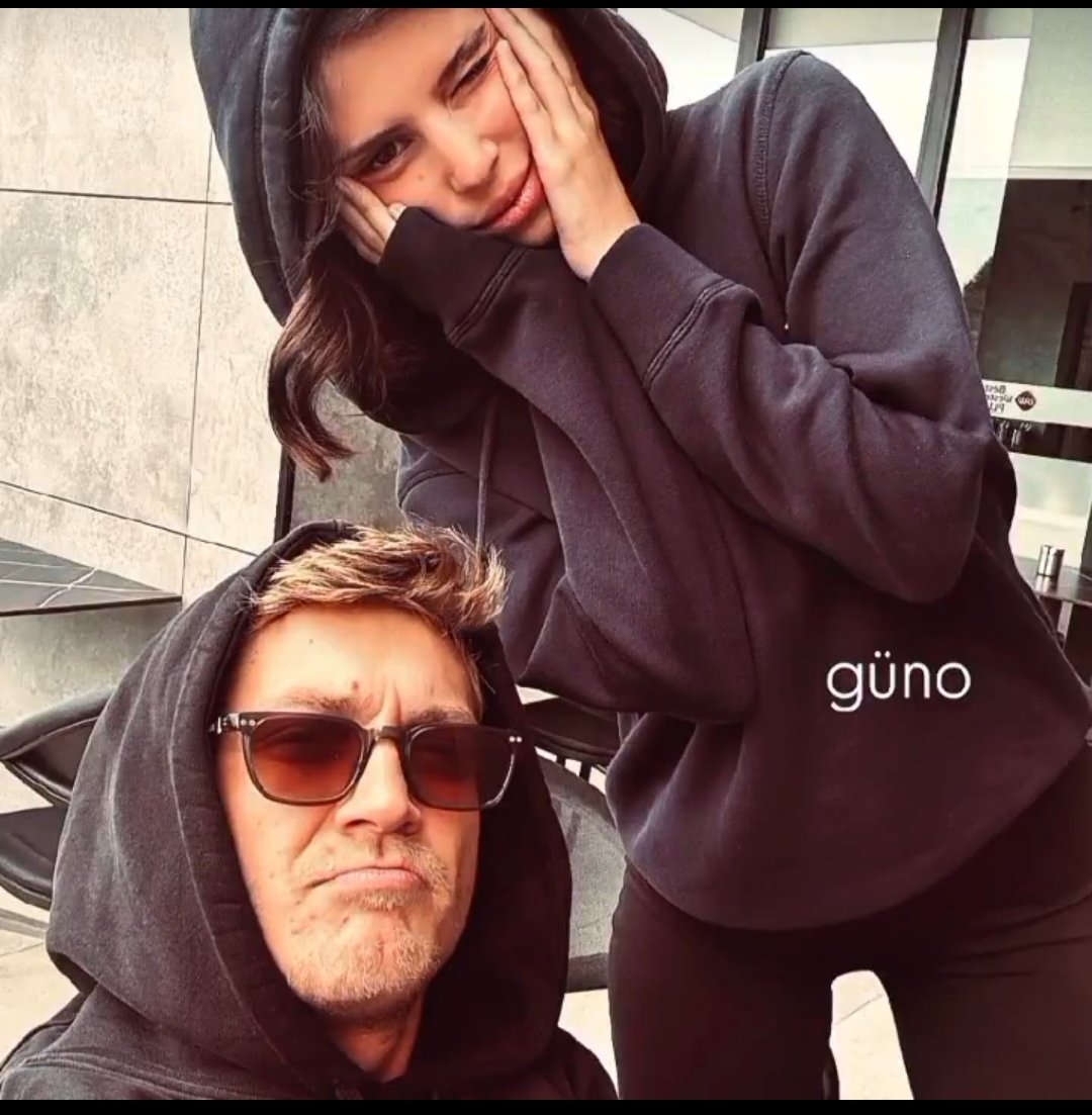 zeyatılgan🐰 tweet media