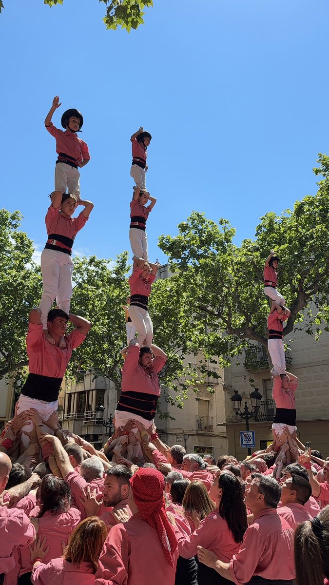 Colla Vella dels Xiquets de Valls tweet media