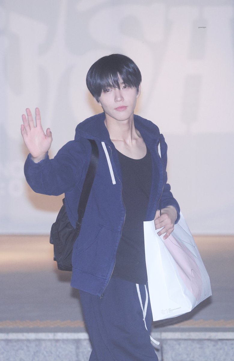 𝐠𝐫𝐞𝐞𝐧𝐥𝐢𝐠𝐡𝐭 💚 tweet media