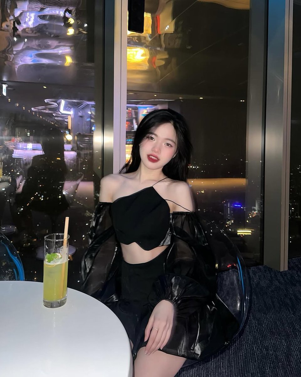 Phương Linh tweet media