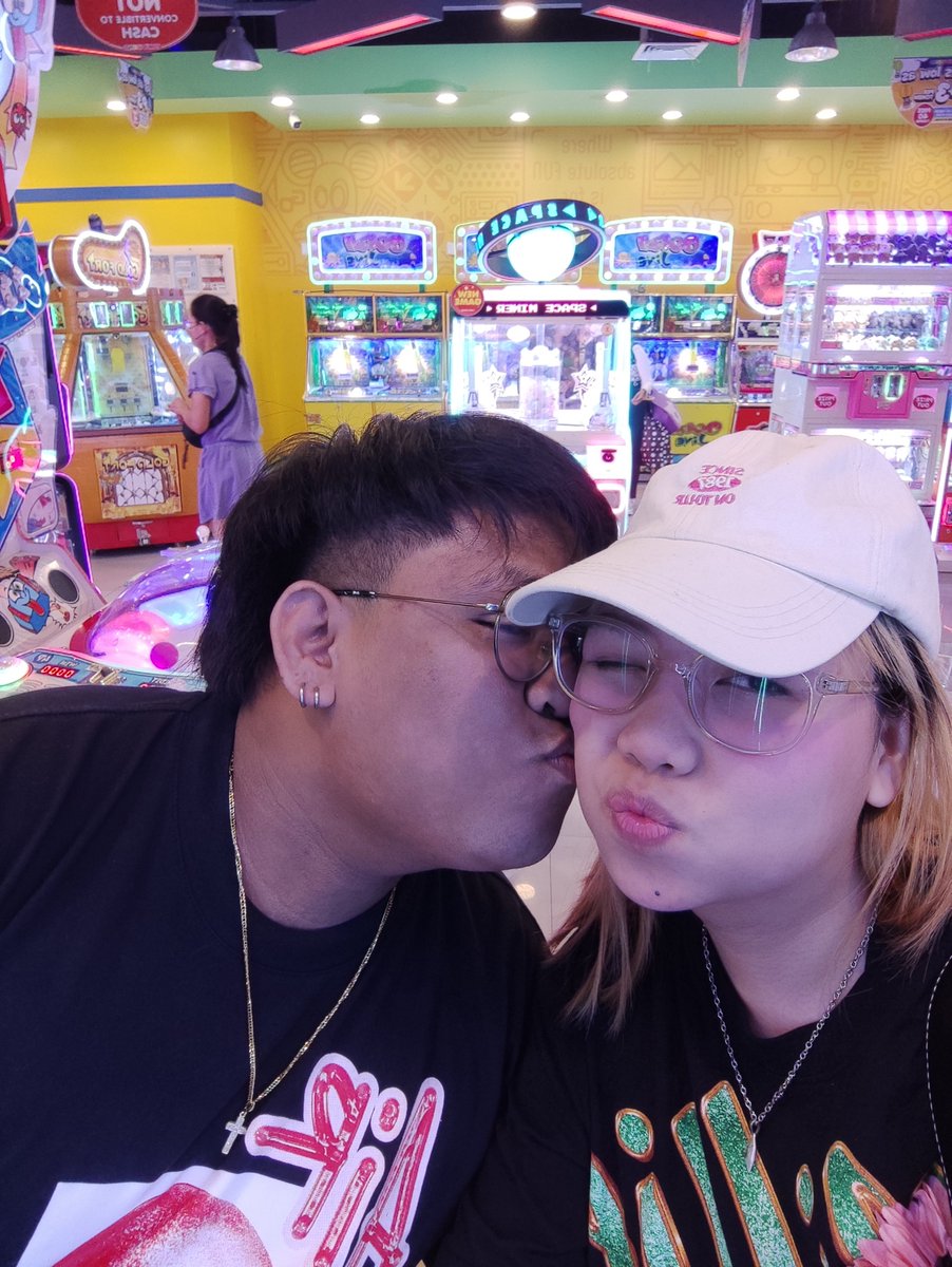 Doppopanda's tweet photo. Happy 4th Anniversary po baby @myungsaw  I love and miss you baby, Thank and  appreciate you for all the things na binigay mo saken sa 4 years na magkasama tayo sa pagmamahal and unforgettable memories, I will make sure na mas marami pa masasaya na alala sa mga susunod na taon https://t.co/a4GbWOJirI