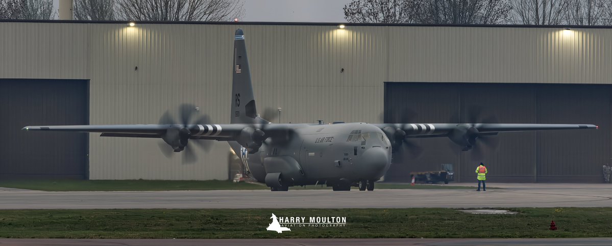 ArmchairAdml's tweet image. #USAF United States Air Force - Iran War 2026
RAF Fairford Logistics Activity
19 April

Since the start of operations at RAF Fairford we have seen around 144 total logistics flights, with 44 being commerical U.S. Transportation Command (USTRANSCOM) charter flights, and 100 Air