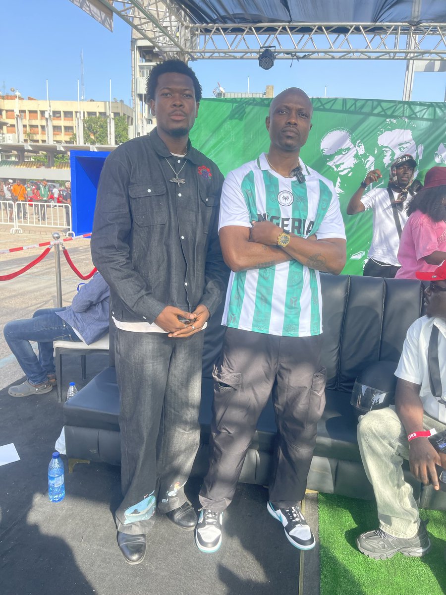 brutisishi61289's tweet image. Brutis 🤝 Vector
When lyricism meets legacy, you already know it’s pressure 🔥

No gimmicks, just bars, vision, and real respect in the air.
From one voice to another — greatness is a language we both speak.

#brutis #Vector #barsonbars #RapCulture #LinkUp #RealRecognizeReal