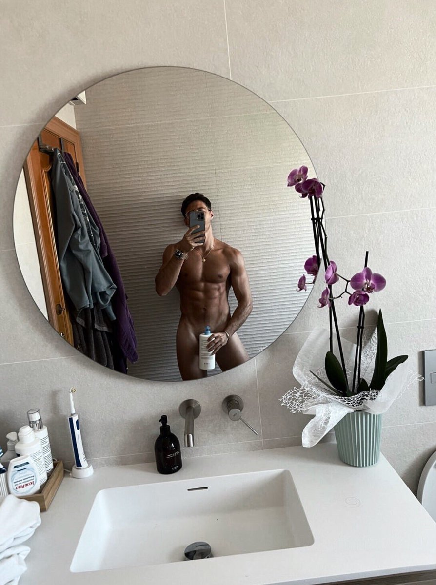SOXT_AL's tweet photo. ᅟ
ᅟ

               # 𝗡𝗘𝗪 𝗣𝗢𝗦𝗧 
                       𝐢𝐠: @/𝐬𝐨𝐱𝐭_𝐚𝐥

       buenos días 
                                                        
ᅟ
ᅟ
#𝐬𝐞𝐝𝐮𝐜𝐭𝐢𝐯𝐞𝐬𝐮𝐧𝐝𝐚𝐲 https://t.co/QGb44FHJNq