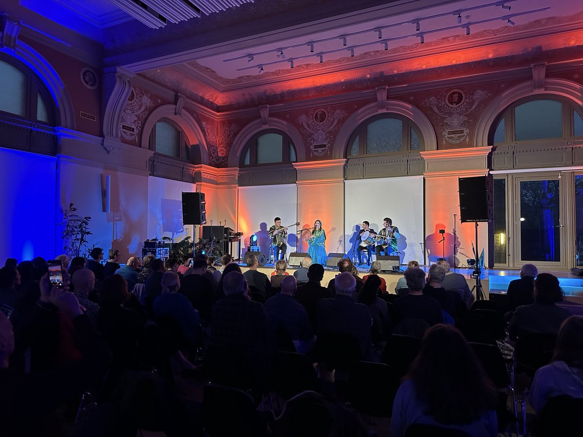 DEminrustamov's tweet image. What a night in #Brussels! 

Azerbaijani folk songs &amp;amp; mugham, performed by Nisbat Sadrayeva and her accompanying quartet at “The Faculty”, received a standing ovation and warm appreciation from the 🇧🇪 audience.

A proud moment—thank you @MusiquesPublik !