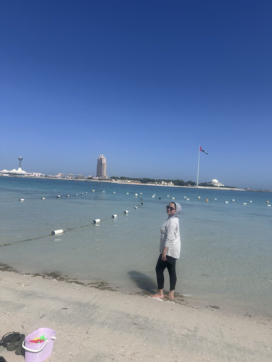 BisdakV's tweet image. Our little Bisdak family.

Unwinding finally!

#beach #family #AbuDhabi #weekend #love