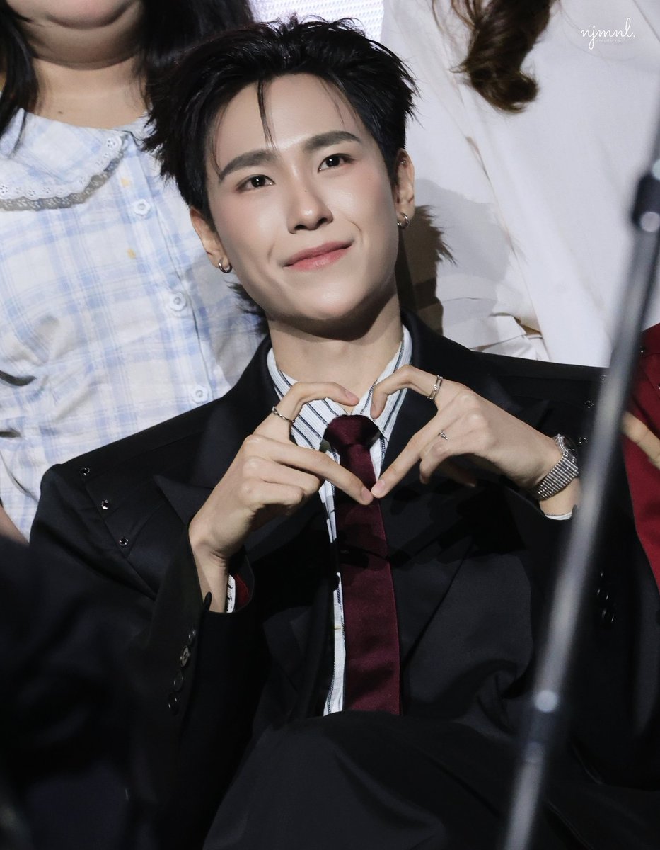 ࣪ ִֶָ☾. tweet media