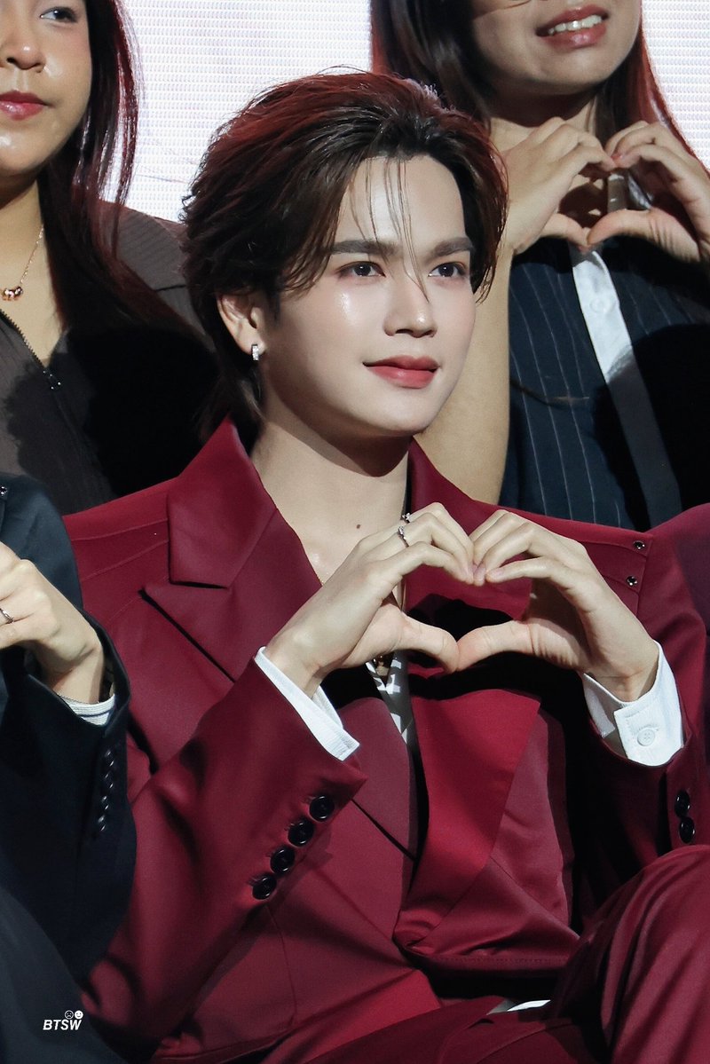 ࣪ ִֶָ☾. tweet media