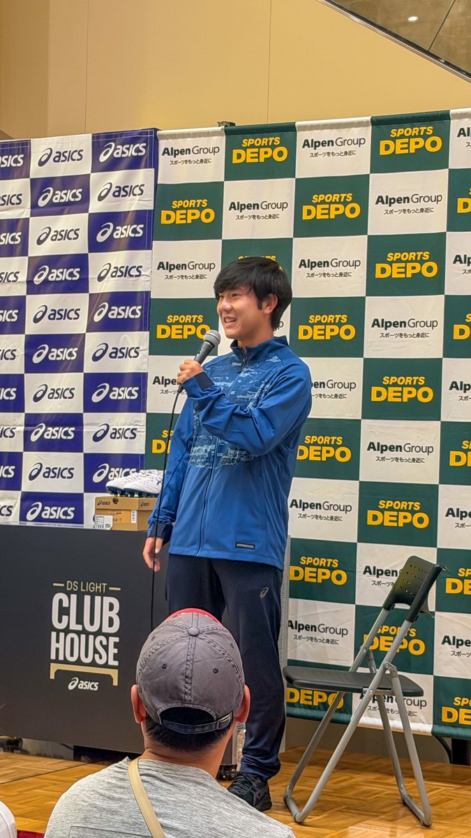 rir0rir's tweet photo. トレッサの渡辺皓太選手トークショーに行ってきました🙌✨スパイクのこだわりやおすすめの練習法などじっくりお話しが聞けました🇫🇷こういうイベント久しぶりで楽しかった☺️
#スポーツデポ #asics #fmarinos https://t.co/5mW40HhTNw