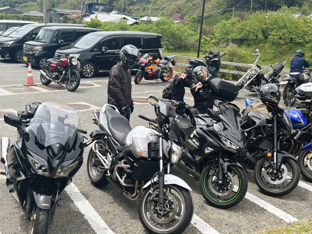 tsubutubusuki's tweet image. 愛しきストーカーさん達💗🟡🐟️
追跡してくれて有難う～!!笑

会いたかったから嬉しい🤗

#ツーリング #Ninja