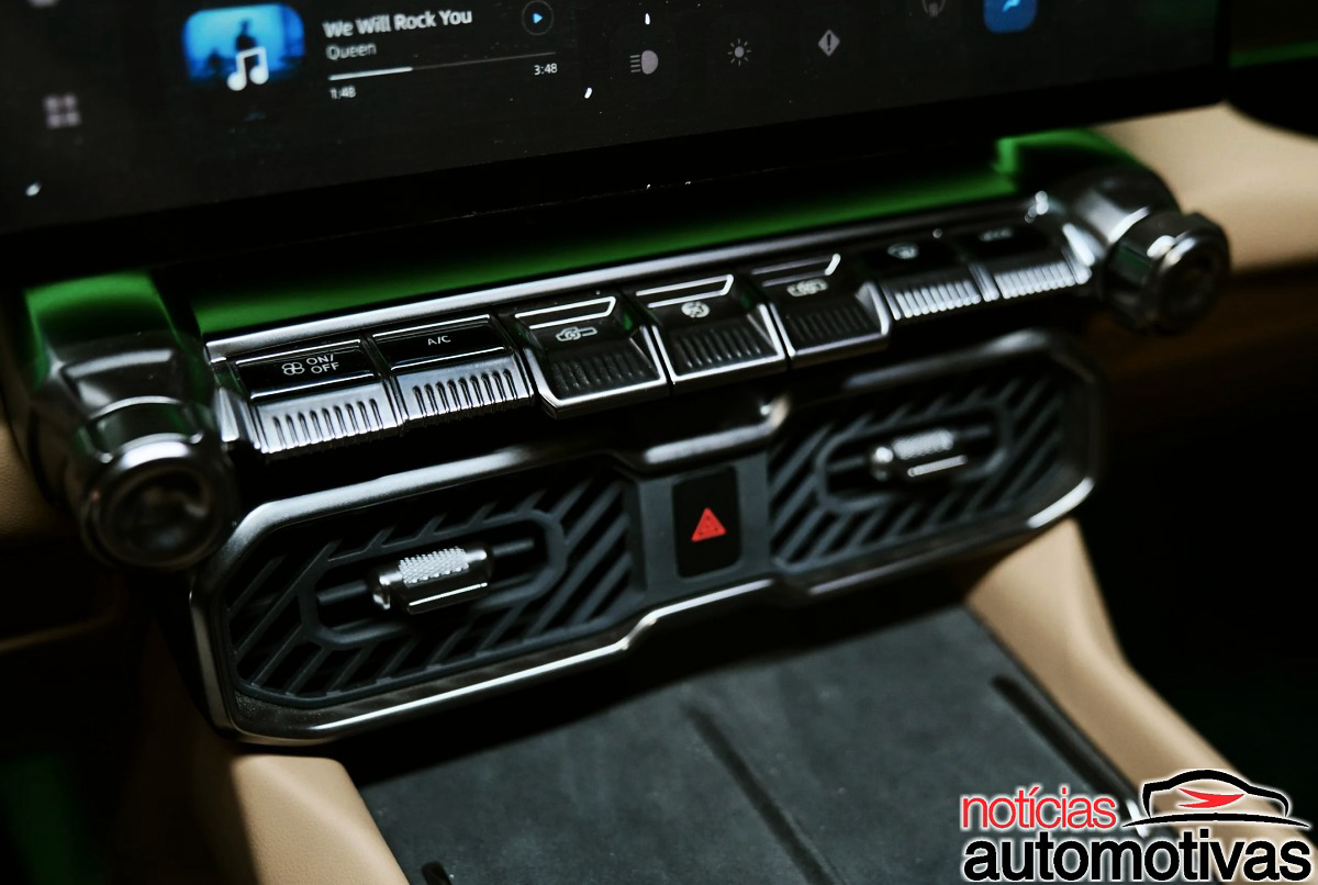 automotivas's tweet image. Botões, cliques e metal frio voltam a valer ouro: o próximo “luxo” do carro pode ser justamente o que você consegue sentir noticiasautomotivas.com.br/botoes-cliques… #Etc