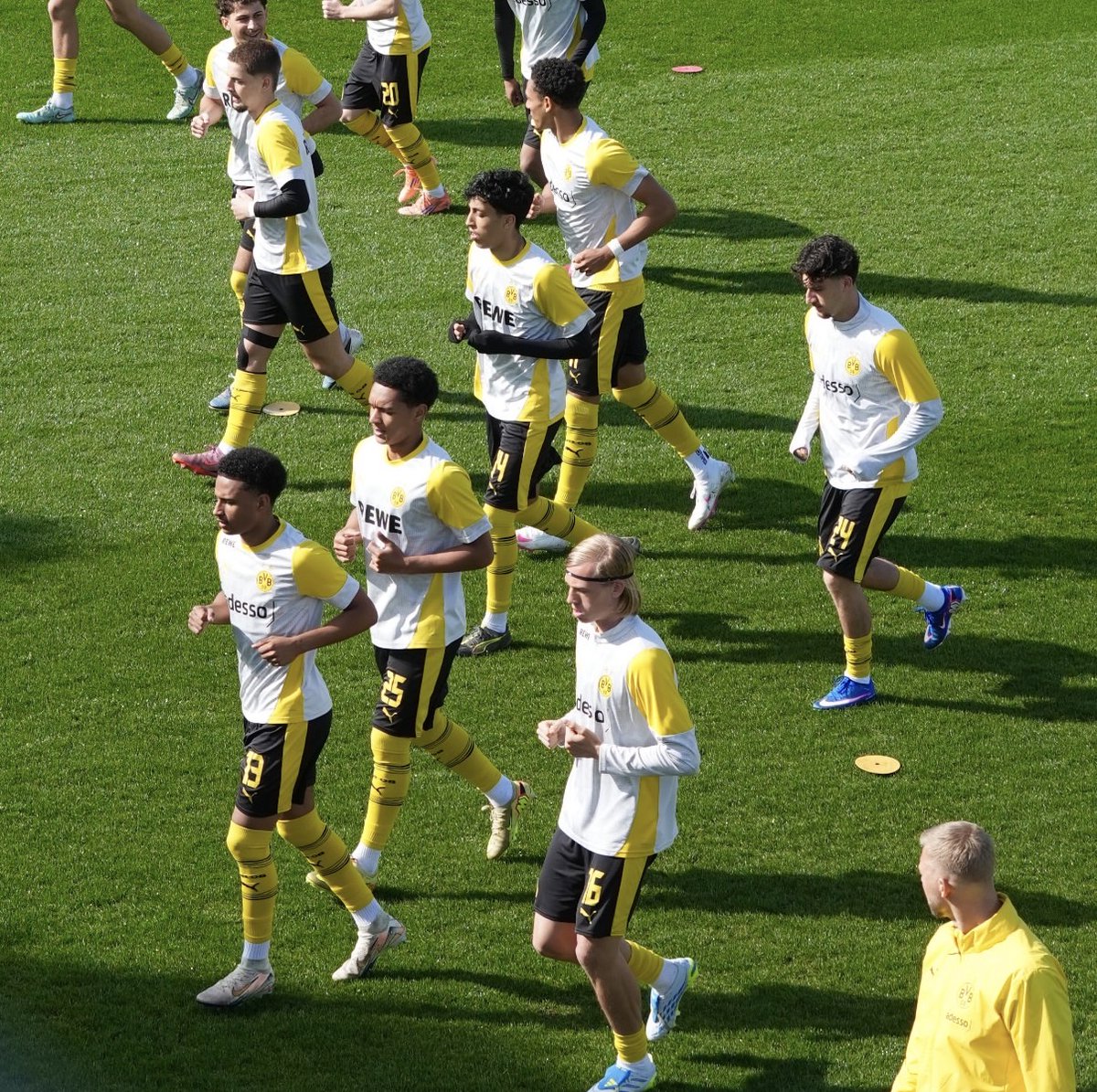 Borussia Dortmund tweet media