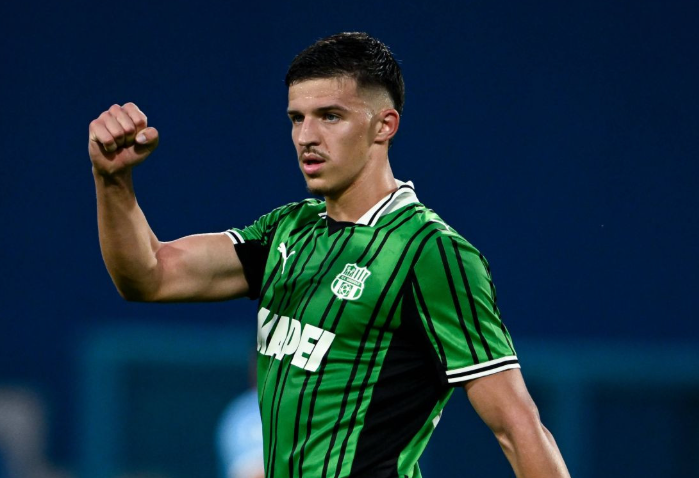 EPL Mania tweet media