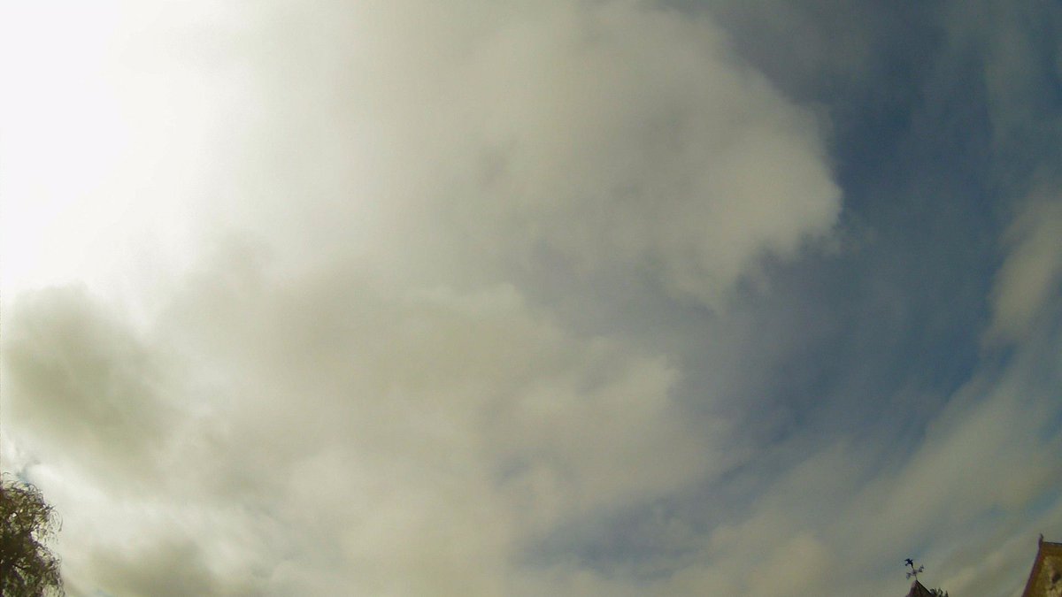 DeepdaleWeather's tweet image. Dry 9.1°C Hum 83 Wind 6.8 mph NW (Force 2) - More info &amp;amp; data online deepdalecamping.co.uk/weather/ #Weather #sky