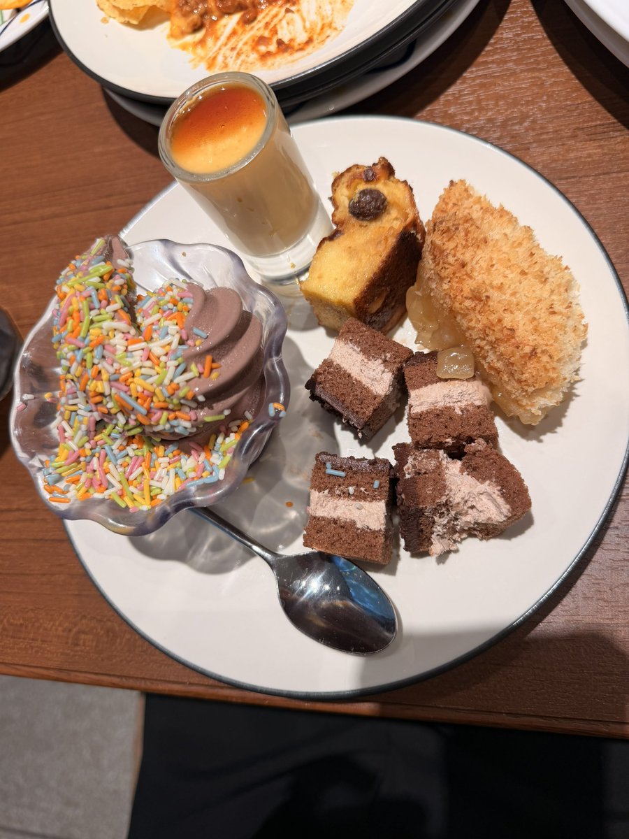 おーば。🍂 tweet media