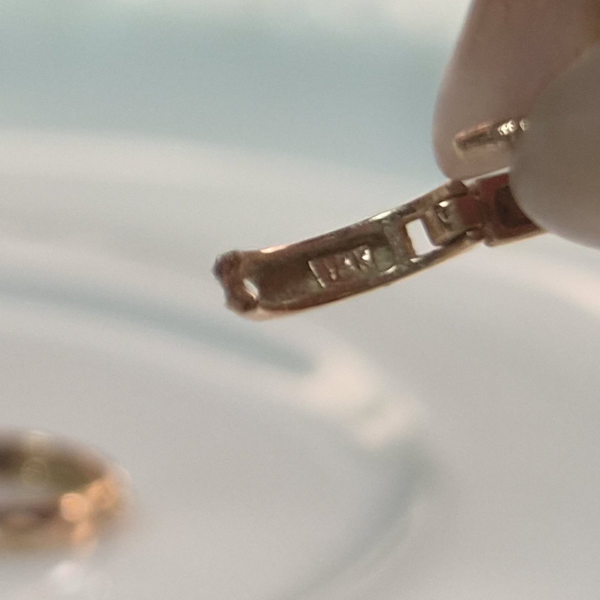 보관 ✧*。.:*:・ tweet media