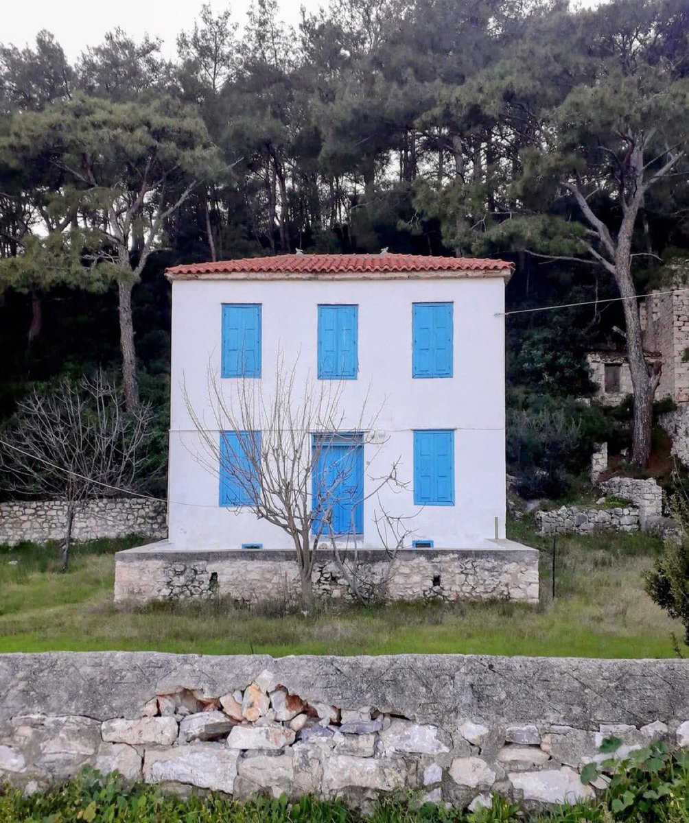 το σπίτι που ζωγραφίζαμε όταν ήμασταν παιδιά