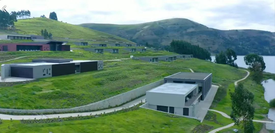 Landoforigins's tweet photo. Today, PM Abiy Ahmed (Phd) inaugurated Haroo Dendi Lodge in Oromia, a centerpiece of the #DineForGeneration initiative.
This human-centered sanctuary blends modern architecture with the natural beauty of Dendi Crater Lake. 🇪🇹
https://t.co/u7Kpg7ZaFz
#EthiopLandOfOrigins https://t.co/GMMC2z5Gze