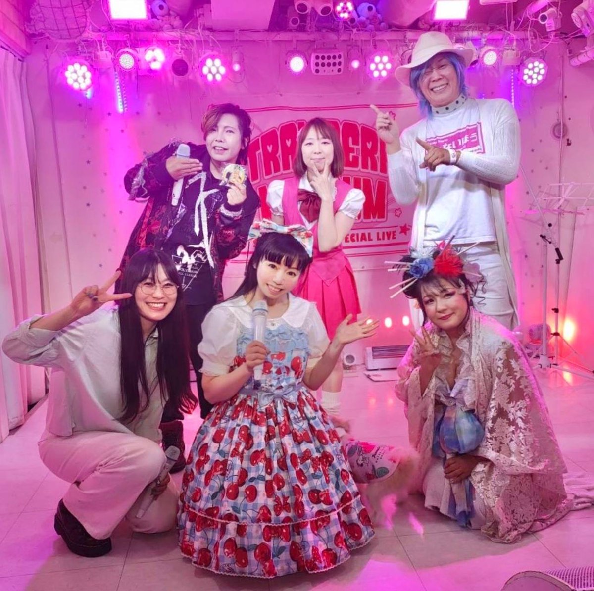 伊藤りえ🌹4/25西川口でBaBi♥独り黒薔薇マダム5/31昼田端 tweet media