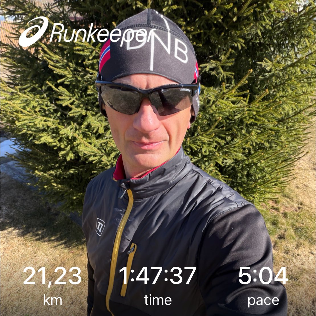 AnglyRun's tweet image. Long run today — 21 km with a gentle progression: 8 km @ 5:14/km + 8 km @ 5:06/km + 5 km @ 4:46/km. Smooth build, strong finish. 🏃‍♂️
#LongRun #ProgressiveRun #MarathonTraining #RunDaily #Consistency
