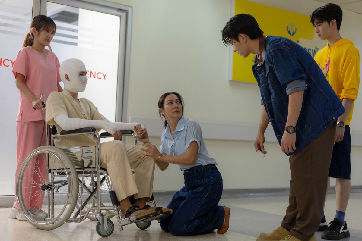 รักครูเท่าโลกเลย Love You Teacher tweet media