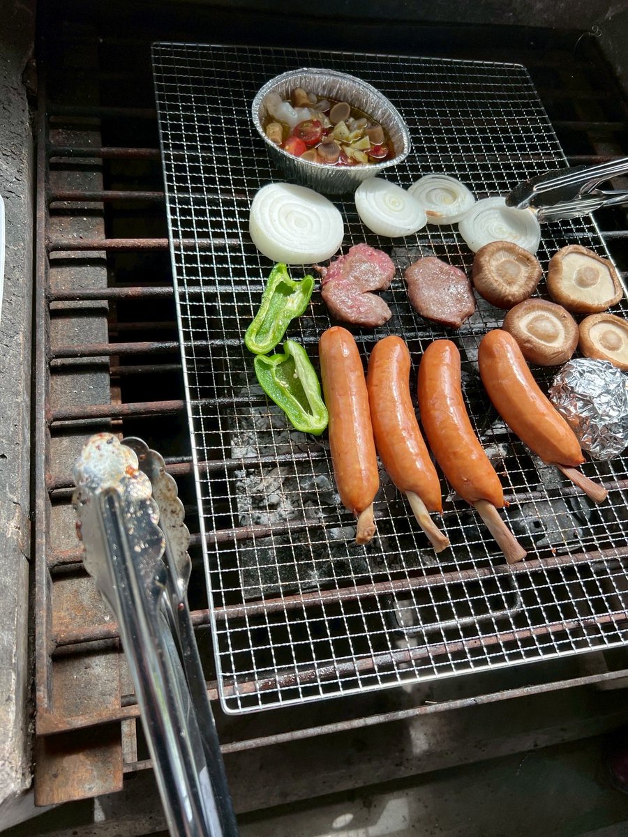 d_suibar1's tweet image. レクリエーションでBBQ🍖✨
お昼からお酒飲んでそのままBAR出勤🔥

#BBQ #金沢 #片町 #昼飲み