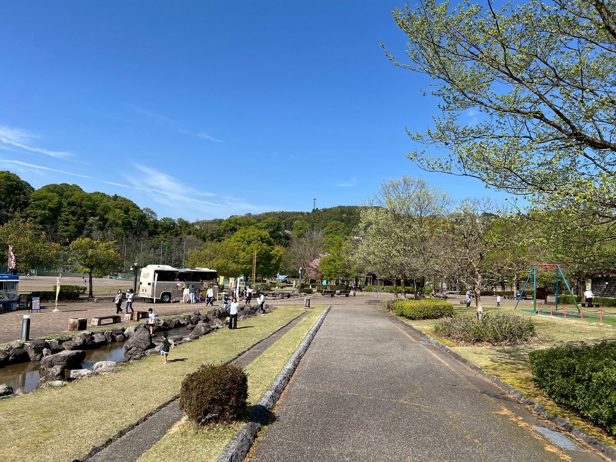 d_suibar1's tweet image. レクリエーションでBBQ🍖✨
お昼からお酒飲んでそのままBAR出勤🔥

#BBQ #金沢 #片町 #昼飲み