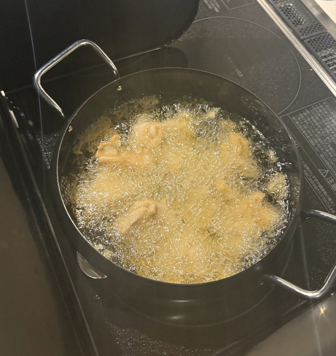 はにお tweet media