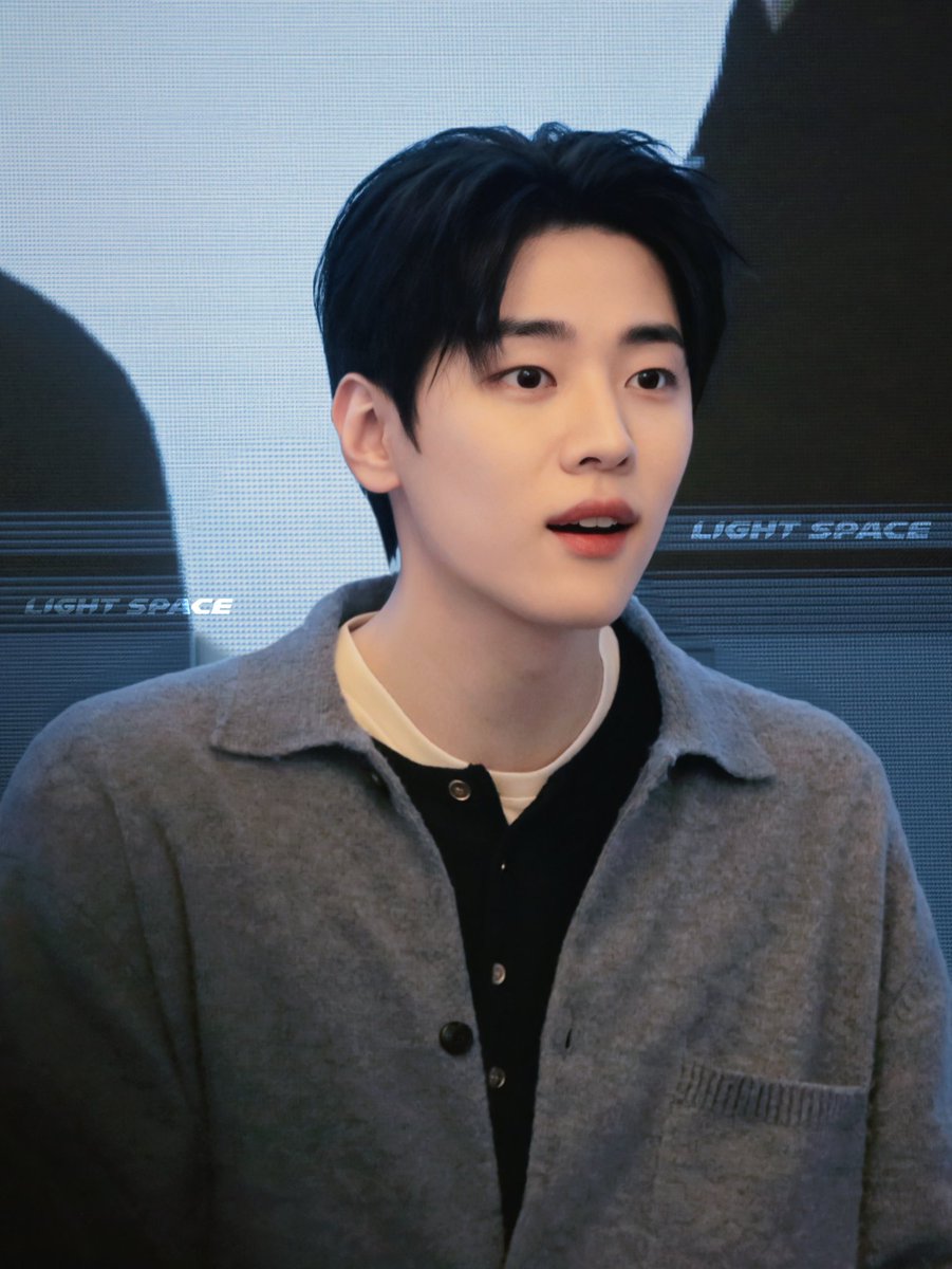 박재찬시그널만렙_LIGHT SPACE tweet media