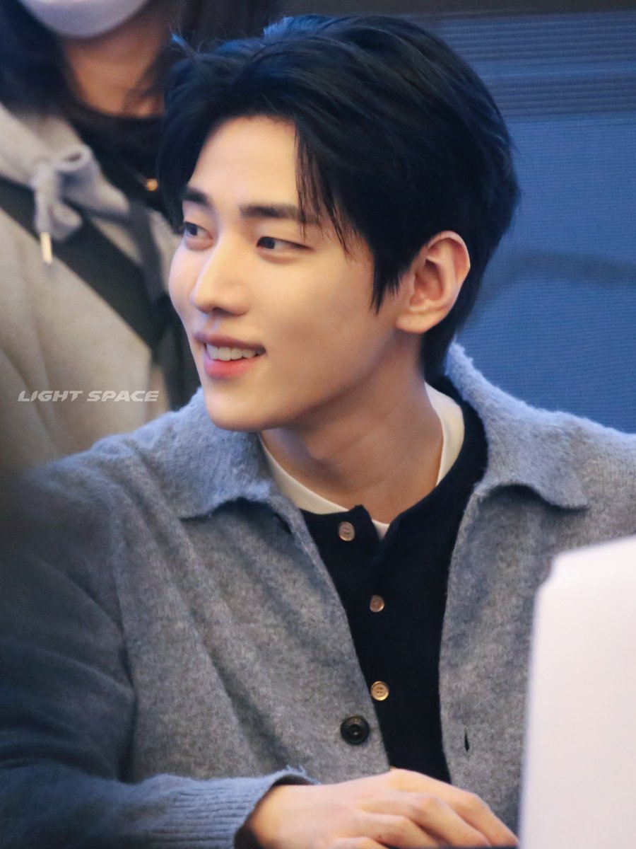 박재찬시그널만렙_LIGHT SPACE tweet media