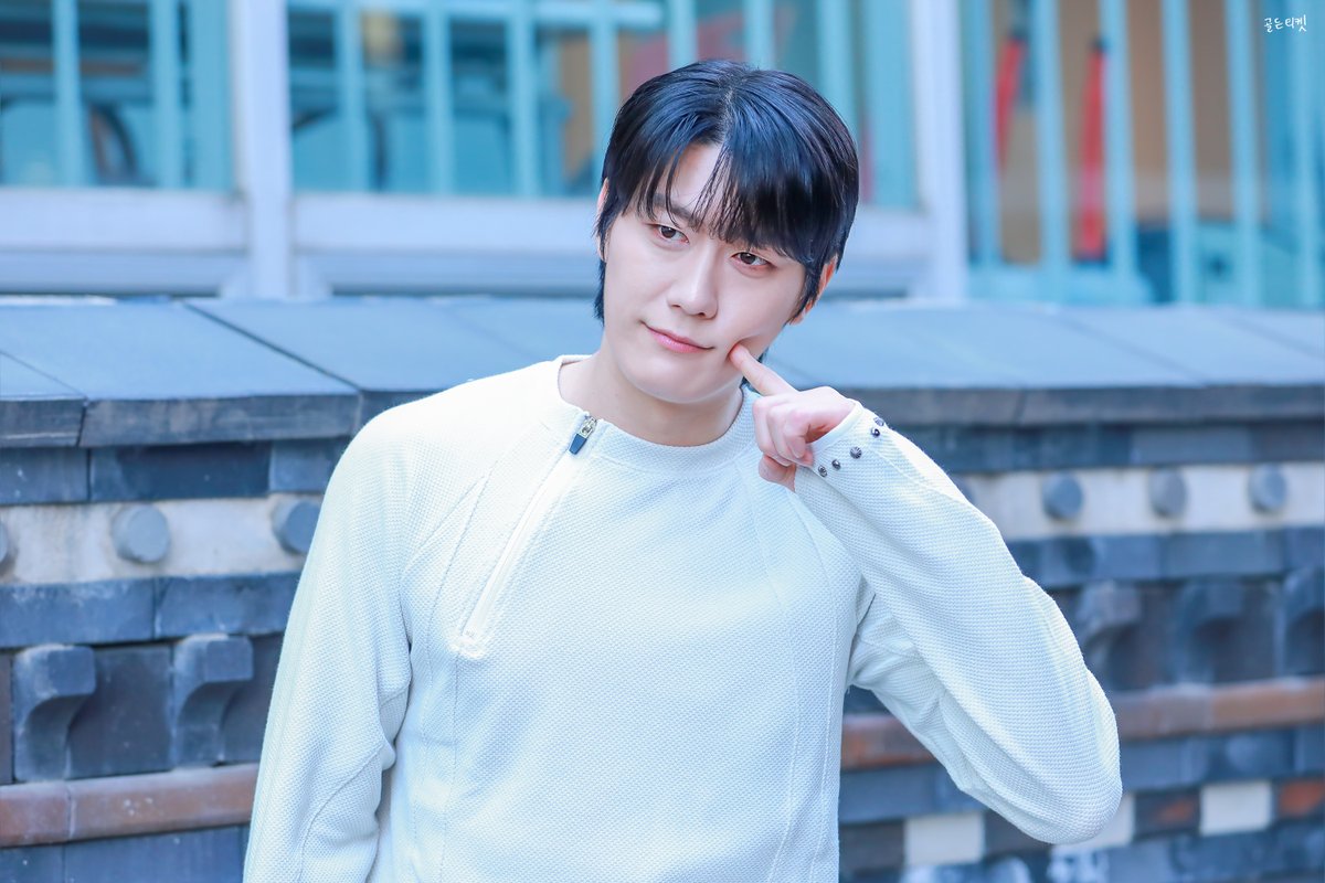 260418 헤르츠클란 퇴근길  

데미안 - #심수호