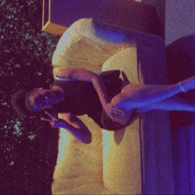 iryntnshk's tweet photo. #NewProfilePic https://t.co/m04zws1XXQ